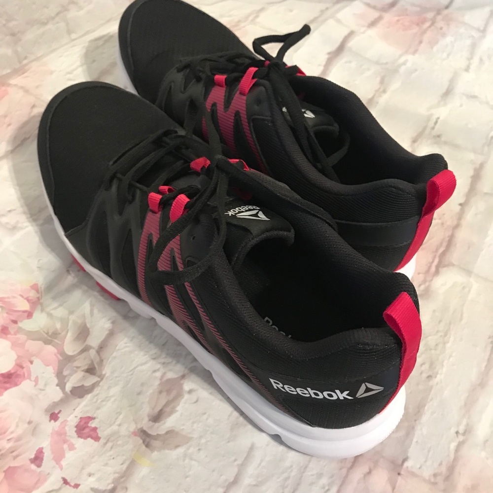 Women's Reebok YourFlex Trainette sneaker. Sz 11